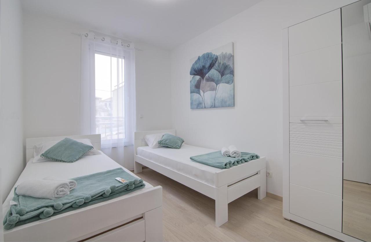 Apartments Luka - Villa Sunce เซนญ์ ภายนอก รูปภาพ